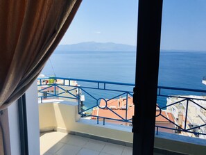 Triple Room, Balcony, Sea View