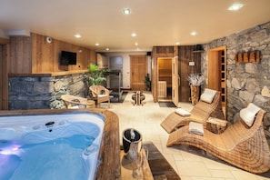 Unclassified image, 4 of 72, button - CHALET DE LUXE in MERIBEL, 18 pers - swimming pool - services included (Les Allues)