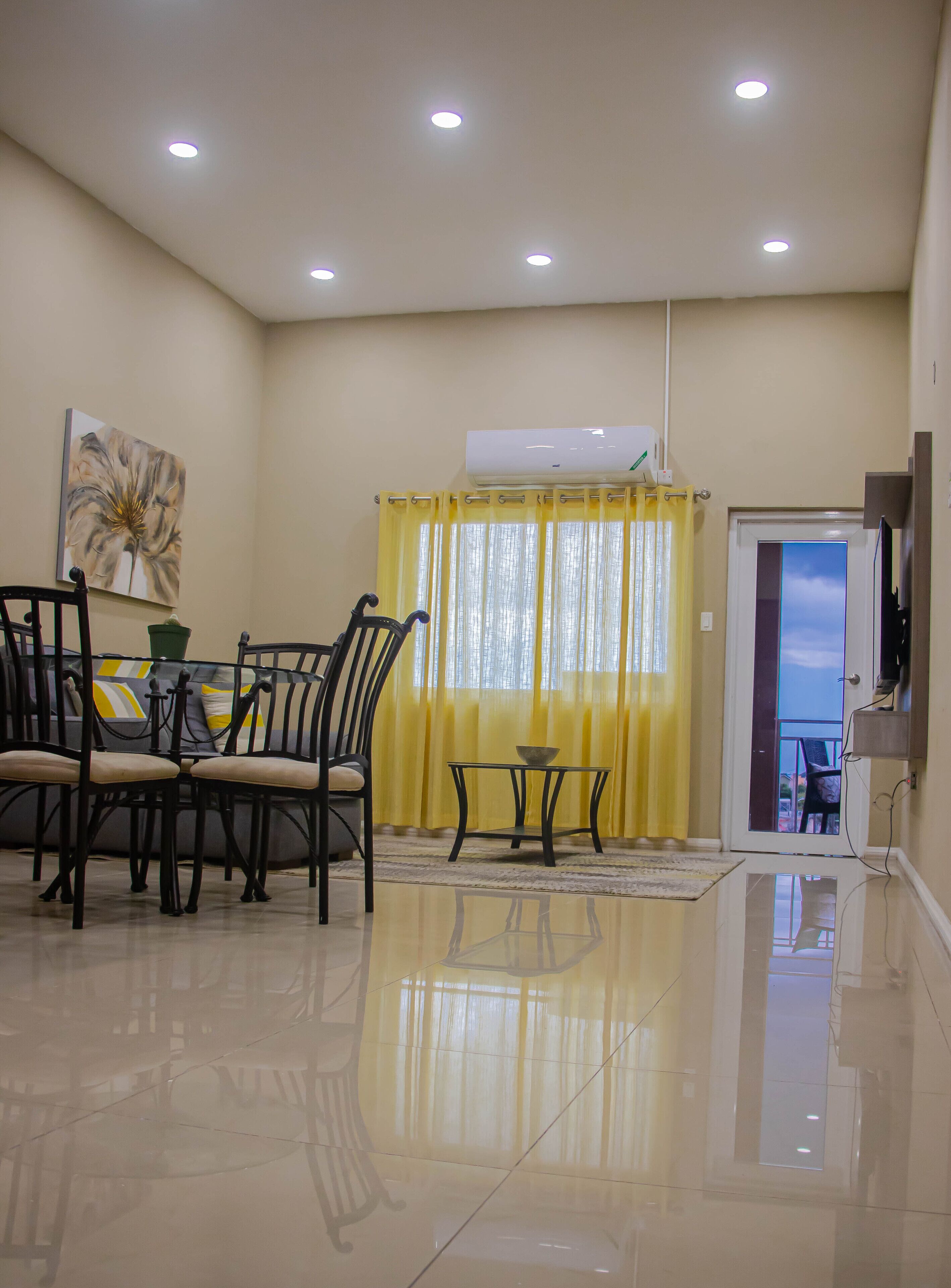 classic one-bedroom apartment with modern kitchen