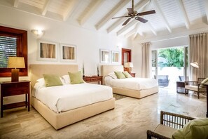 6 bedrooms, in-room safe, desk, iron/ironing board
