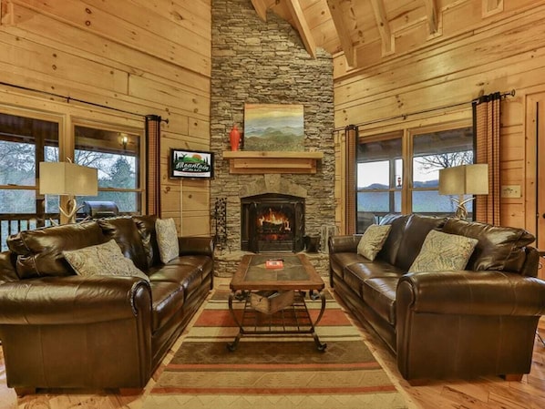 Smart TV, fireplace, DVD player