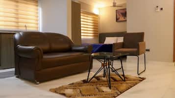 Studio | Living area