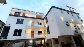 Front of property - Bonsukoda Lodge (Madina)