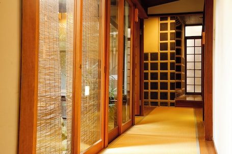 Interior. Yoshii Ryokan