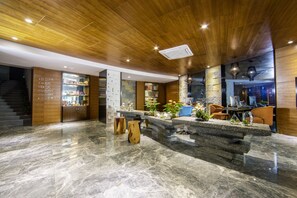 Lobby - Yunman Hotel Kunming Donghua (Kunming)