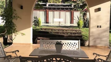 Exclusive House, 4 Bedrooms, Mountain View | Terrace/patio