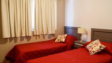 Hytte - 2 soveværelser | 2 soveværelser, skrivebord, strygejern/strygebræt, gratis Wi-Fi