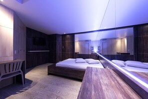 Minibar, blackout drapes, soundproofing, free WiFi - SNOB Motel (Belo Horizonte)