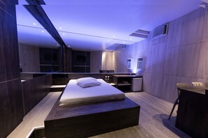 Suite, Hot Tub (Master) | Minibar, blackout drapes, soundproofing, free WiFi - SNOB Motel (Belo Horizonte)
