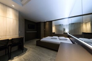 Suite, Hot Tub (Master) | Bathroom - SNOB Motel (Belo Horizonte)