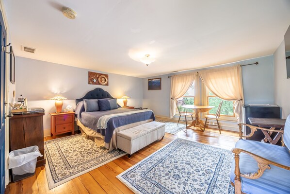 Chambre supérieure double, salle de bain attenante (Blue Heaven) | 1 chambre, décor unique, ameublement unique