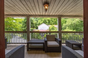 Triple Room, Ensuite (Garden Room ) | Balcony view - Bliss Point Farm and B&B (Dyke)