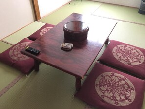 Caja de seguridad en la habitación y wifi gratis 