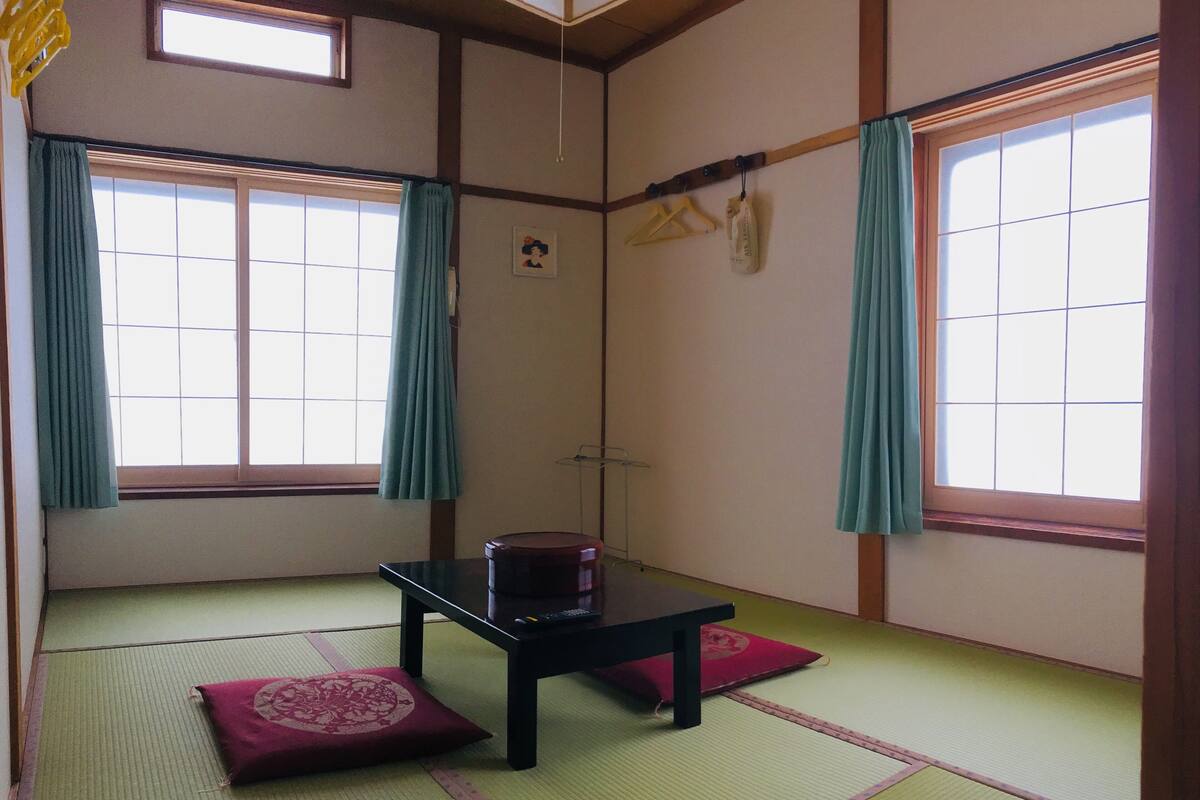 传统客房 (Japanese Style, 2 Guests) | 客房内保险箱、免费 WiFi