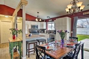 Dining - Cozy Getaway w/ Yard & Patio: 4 Mi to Hayden Lake! (Hayden)