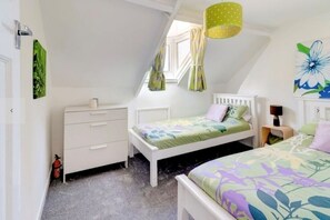3 bedrooms, iron/ironing board, travel cot, free WiFi