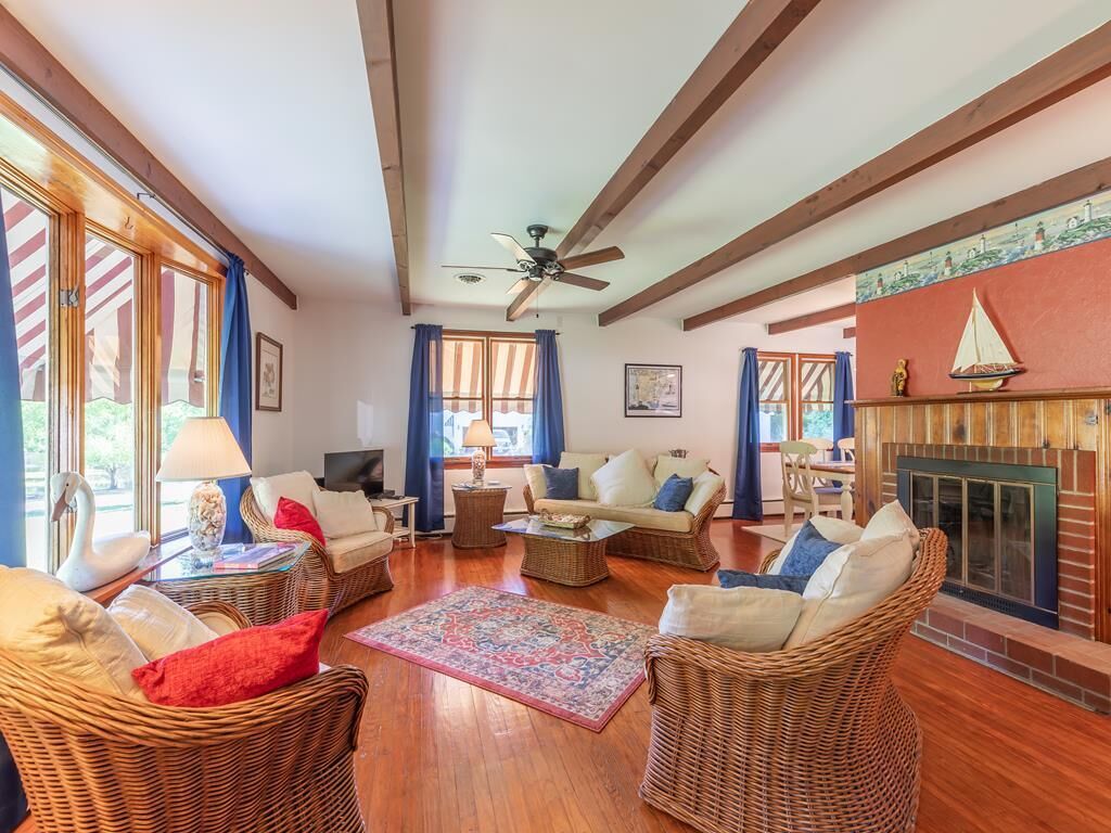 TV, peis og DVD-spiller