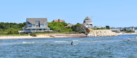 Accommodatie ligt op het strand