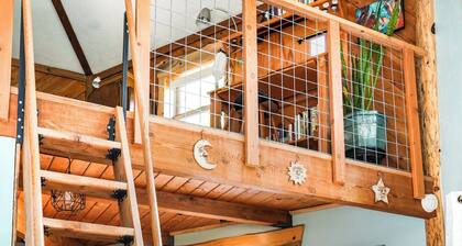 The Hen House & Gardens: Near USAFA & PineCrest Event Center