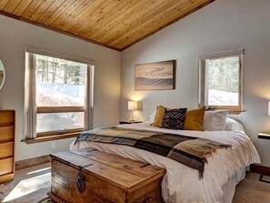 4 soveværelser, strygejern/strygebræt, gratis Wi-Fi, sengetøj