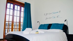 Apartemen, 2 kamar tidur | Setrika/meja setrika, Wi-Fi gratis, dan seprai linen