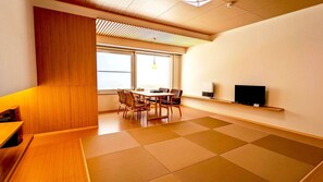 Living room - Ohotsuku Onsen Hotel Hinodemisaki (Omu)