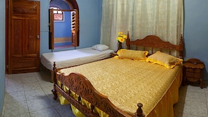 Bed sheets - Hostal Haché (Trinidad)