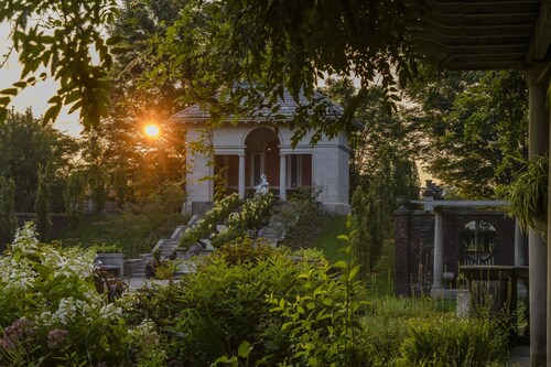 The Inn at Irwin Gardens