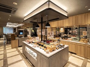 Daily buffet breakfast for a fee