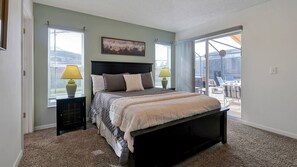 4 bedrooms, iron/ironing board, free WiFi, bed sheets
