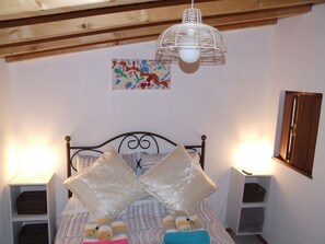 3 soverom, strykejern/-brett, reiseseng for barn og wi-fi (inkludert)