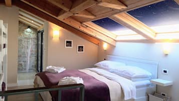 2 bedrooms, in-room safe, iron/ironing board, travel crib