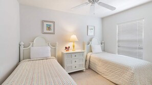4 habitaciones, tabla de planchar con plancha y wifi gratis