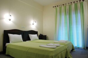 Double or Twin Room | Blackout drapes, soundproofing, free WiFi, bed sheets - Guesthouse Anastasia (Nestorio)