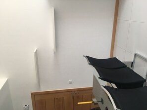 1 bedroom, iron/ironing board