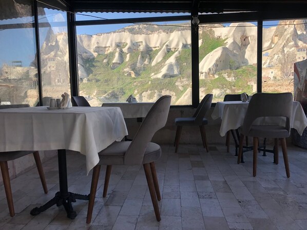 Desayuno buffet incluido todos los días