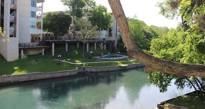 Blue River Condo on the Comal River
