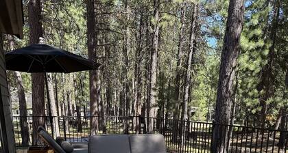 NEXT TO GLAZE MEADOW, CUTE, WITH MANY AMENITIES!