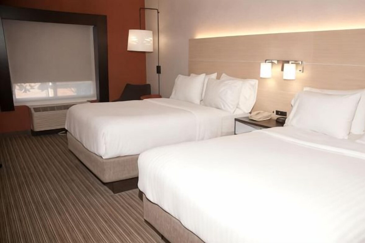 Suite - Mobility Access/Hearing Accessible