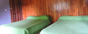 Premium bedding, individually furnished, blackout curtains, bed sheets - Cabañas Sierra del Tecuan (Tapalpa)