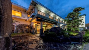 Exterior detail - Ryokan Sawaki (Imabari)