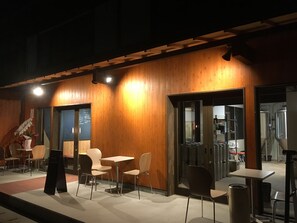 Outdoor dining - Ryokan Sawaki (Imabari)