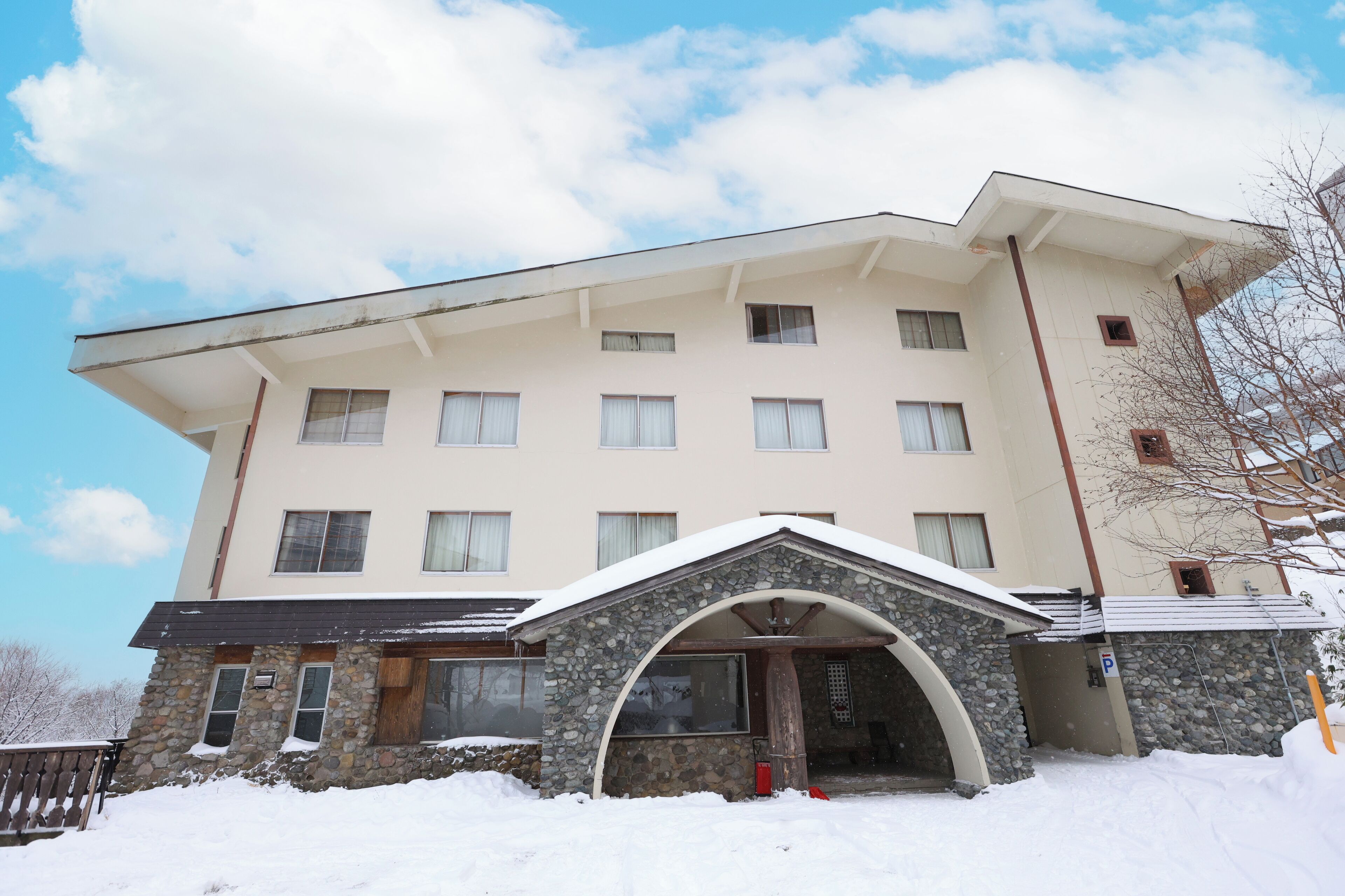 المنشأة من الخارج