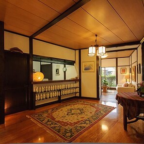 Lobby - Hatagoya Maruichi (Minakami)