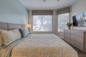 5 bedrooms, iron/ironing board, free WiFi, bed sheets