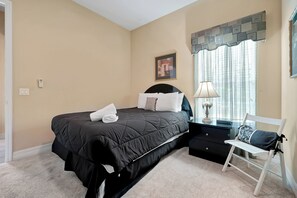 5 bedrooms, laptop workspace, iron/ironing board, free WiFi - Dazzling Disney Getaway - Closest to Disney  Villa with Private Pool & Game Room (Kissimmee)