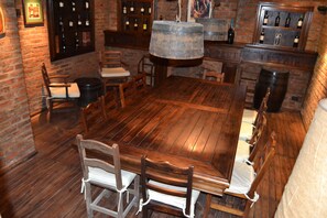 Bar (en el alojamiento)