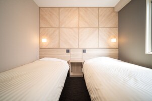 Quarto duplo, para não fumantes | Escrivaninha, Wi-Fi de cortesia, roupa de cama