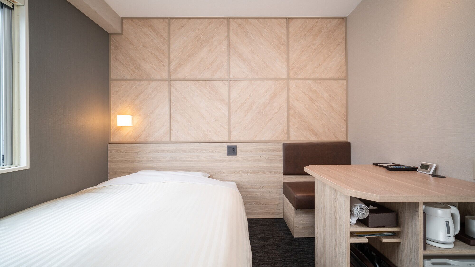 Bureau, Wi-Fi gratuit, draps fournis