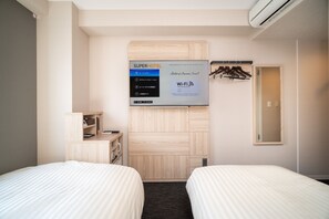 Twin kamer, niet-roken | Een bureau, gratis wifi, beddengoed
